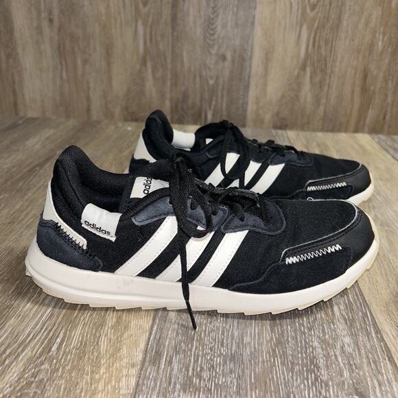 Adidas Womens US Size 7 Retrorun EH1859 Black White Running Sneaker Shoes - Picture 1 of 11